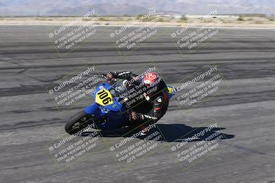 media/Jan-16-2026-CVMA Friday Practice (Fri) [[6f2bf47531]]/5-Racer 4-Trackday1/Session 2 (Bowl)/